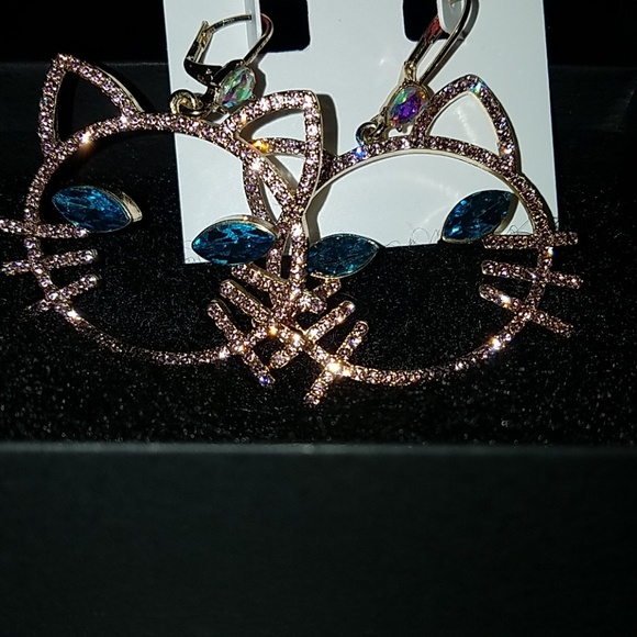 Fabulous rhinestone Betsey Johnson Kitty Cat earri - Picture 2 of 3